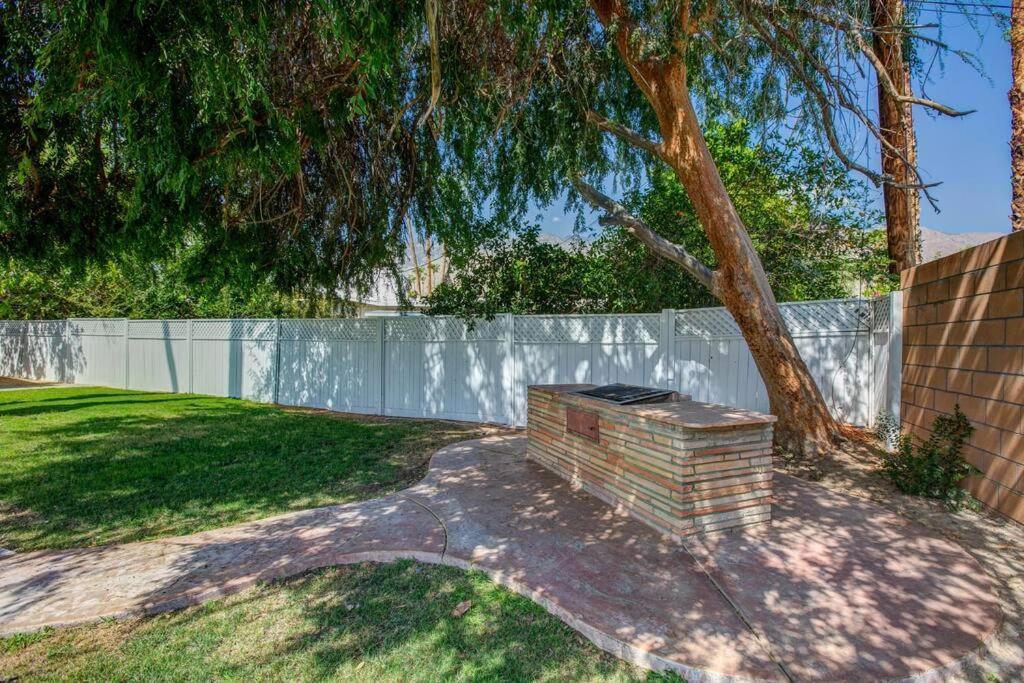 Close To Downtown Ps - Hike, Bike, Swim, Relax Palm Springs Exterior photo
